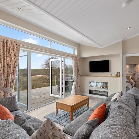 Valley View Lodge - Luxury Lodge, Hot Tub, Close To Beach Penally Exterior foto